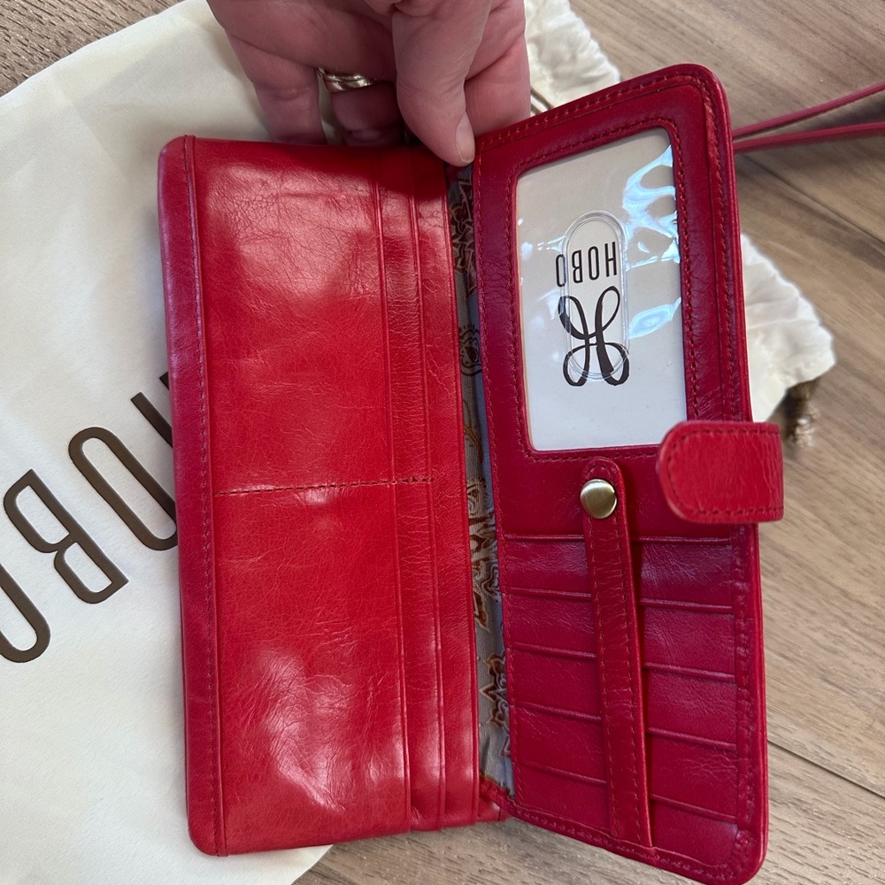 Hobo Red Leather ROAM Wristlet - Picture 3 of 6